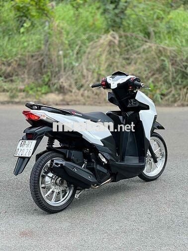 Vario 150 Trắng Đen Form Cũ 2018 Leng Keng Có Góp🎉