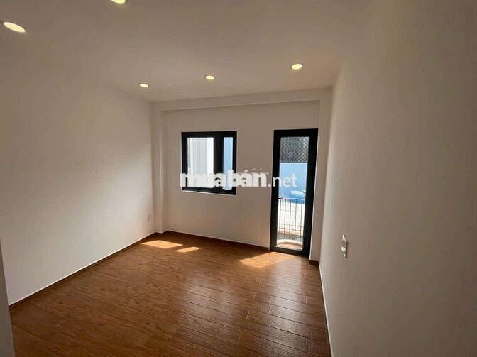 BÁN NHÀ ĐƯỜNG KHÁNH HỘI,QUẬN 4, SÁT QUẬN 1 ,CHO THUÊ DÒNG TIỀN 30TR
