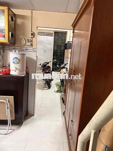 trung tâm phú Nhuận 48m2 (3 tầng ) 6 tì 8 tl di chuyen san bay 5 phút