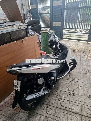 Xe tay ga AB 125 (2016) Trắng. Đã qua sử dụng