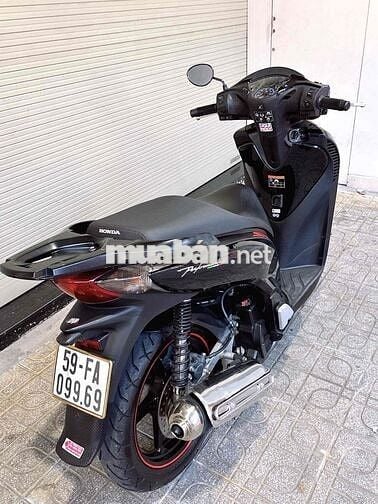 Bán xe HONDA SH150i FI màu Đen phôm ITALY rất đẹp