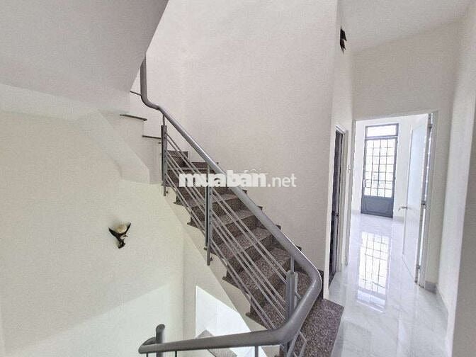 NHÀ 3 TẦNG CẠNH LÀNG ĐẠI HỌC.TT Linh xuân dt 68m2 giá nhỉnh 4 tỷ