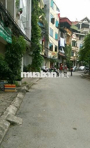 Cho thuê nhà ven hồ Phương Mai, Hà Nội làm kinh doanh