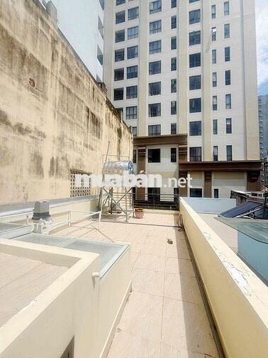 CHO THUÊ NHÀ MẶT TIỀN QUẬN 4 | 50TR | 6PN - 4WC DT: 4.5M x 32M