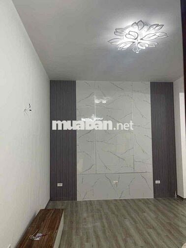 Bán căn hộ KĐT mới Việt Hưng,DT 80m,2PN,hơn 3 tỷ.