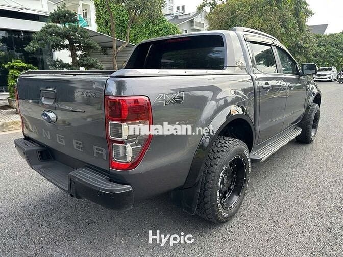 Ford Ranger Wildtrak 2017 nhập khẩu 5 chỗ