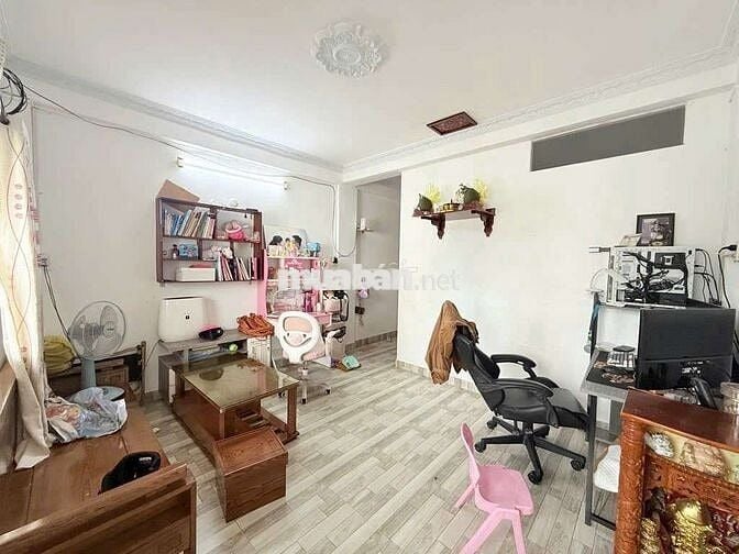 BÁN CĂN HỘ TẦNG 2 CC HUỲNH VĂN CHÍNH 2PN CÓ SHR CHỈ 2,3 TỶ TL