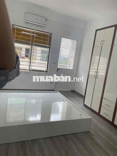 Bán căn hộ KĐT mới Việt Hưng,DT 80m,2PN,hơn 3 tỷ.