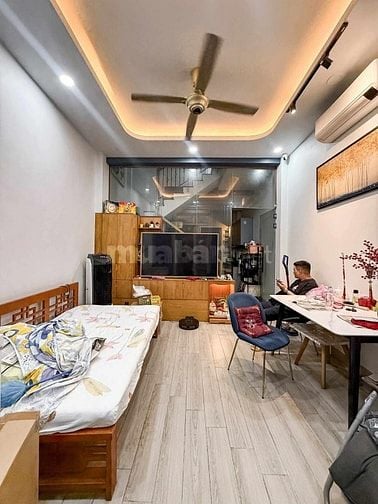 BÁN NHÀ 4 TẦNG-40M2-CHỢ NGUYỄN ĐÌNH CHIỂU-P4-PHÚ NHUẬN