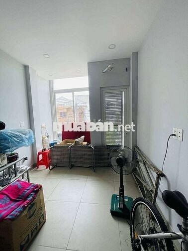Mặt Tiền K.Doanh Đ. Số 3 Linh Xuân Nhà 3 Tầng DT60m 3Pn Sổ Hoàn Công