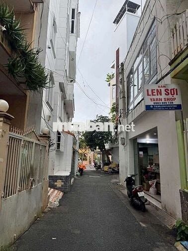 Bán nhà bìa hoàn công đường bacu giá tốt khu vực vip