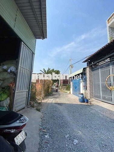 Cho thuê kho 5 triệu diện tích 100m2 đường xe tải dĩ an Bình Dương