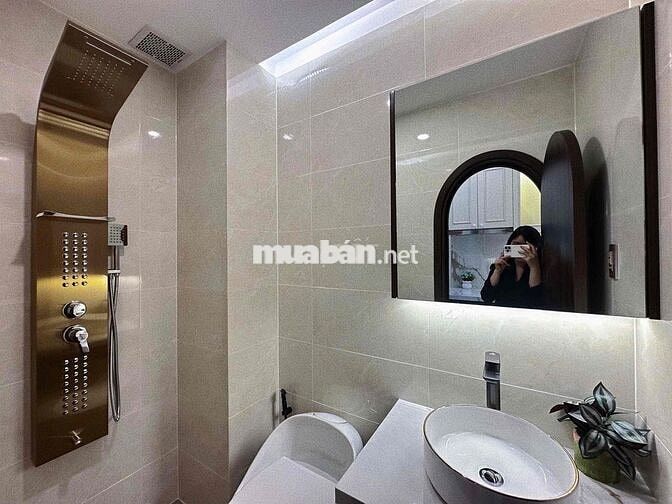 Căn hộ full nội thất cửa sổ lớn máy giặt riêng gần CV Gia Định