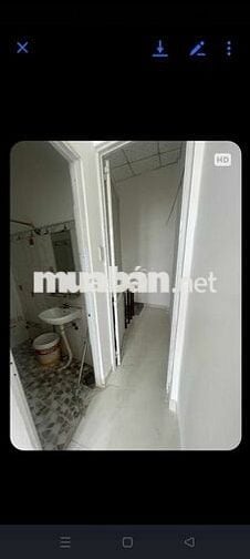 Nhà nguyên căn cho thuê 3❌8 trệt 1 lầu đúc 1pn-2wc  nhà có 1 máy lạnh
