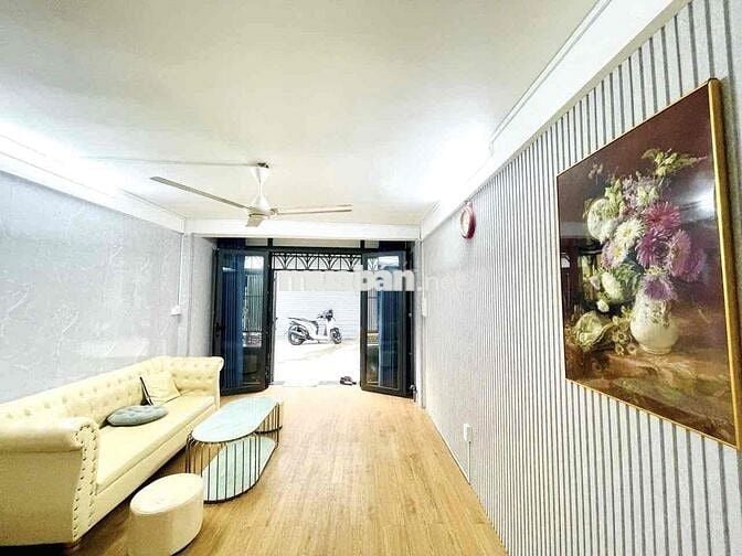 Nhà đẹp Tân Bình 50m², hẻm ô tô 6m tránh nhau, gần sân bay chỉ