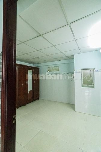 Nhà hẻm 5m xe hơi Tân Kỳ Tân Quý, Bình Tân