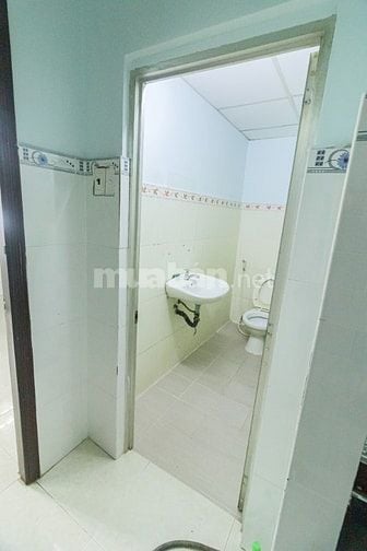 Nhà hẻm 5m xe hơi Tân Kỳ Tân Quý, Bình Tân