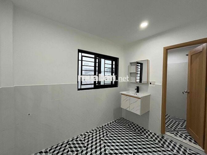 Chào bán nhà 2 tầng mặt tiền kinh doanh đường 7m5 thoing dài
