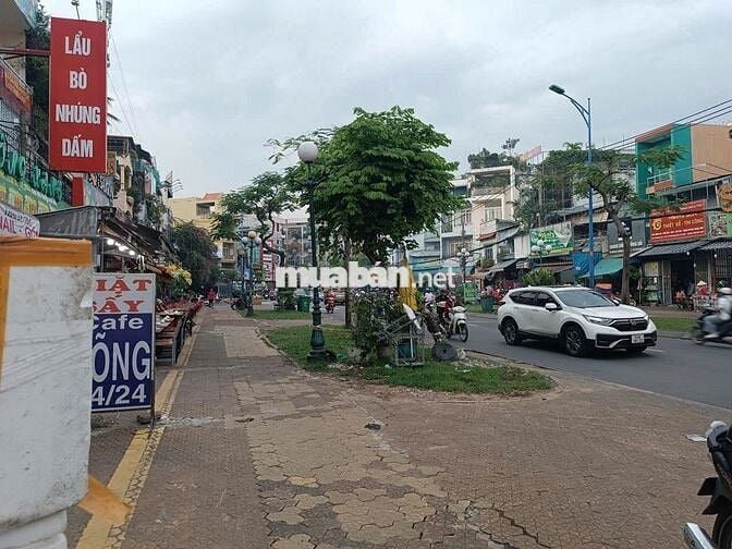 Chính chủ cho thuê tòa nhà 5 Tầng mặt tiền cực Vip Đồng Đen Tân Bình