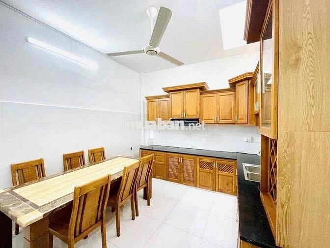 Nhà đẹp Tân Bình 50m², hẻm ô tô 6m tránh nhau, gần sân bay chỉ