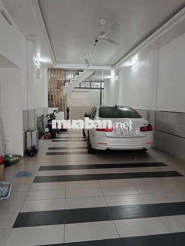 Chính chủ cho thuê tòa nhà 5 Tầng mặt tiền cực Vip Đồng Đen Tân Bình