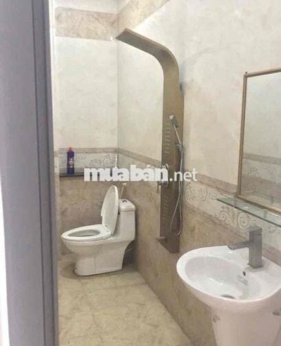 Cho Thuê nhà  2 lầu có. 3pn bên TTYT và đường DT 743  - Dĩ An