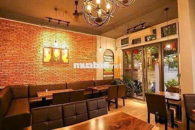 Cho Thuê Nhà Góc 2 Mặt Tiền Trường Sa, Phường 14, Quận 3