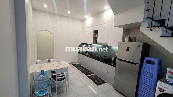 Cho thuê nhà full nội thất cao cấp, hẻm xe hơi. Khu dân cư an ninh