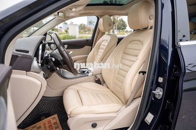 Mercedes Glc300 Sản xuất 2017