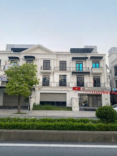 Bán gấp Shophouse 4,5 tầng đối diện công viên Vinhomes Ocean Park, 
