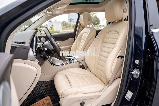 Mercedes Glc300 Sản xuất 2017