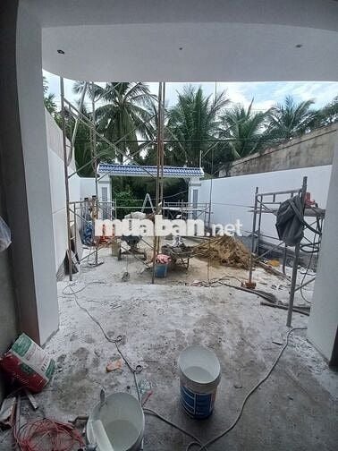 Nhà mặt tiền nhựa 1 trệt 2 lầu Thạnh Hoà, 3 phòng ngủ