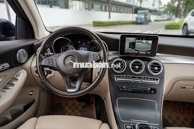 Mercedes Glc300 Sản xuất 2017