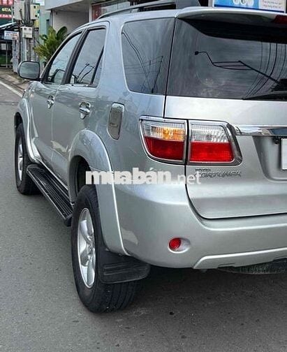 Toyota Fortuner 2009 dầu xe zin đẹp