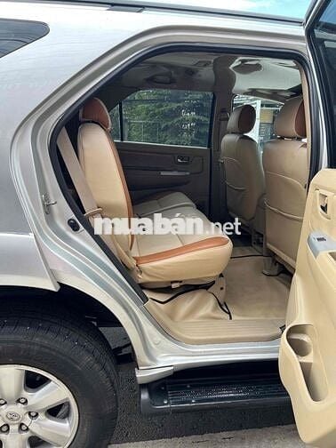 Toyota Fortuner 2009 dầu xe zin đẹp
