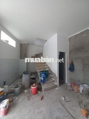 Nhà mặt tiền nhựa 1 trệt 2 lầu Thạnh Hoà, 3 phòng ngủ