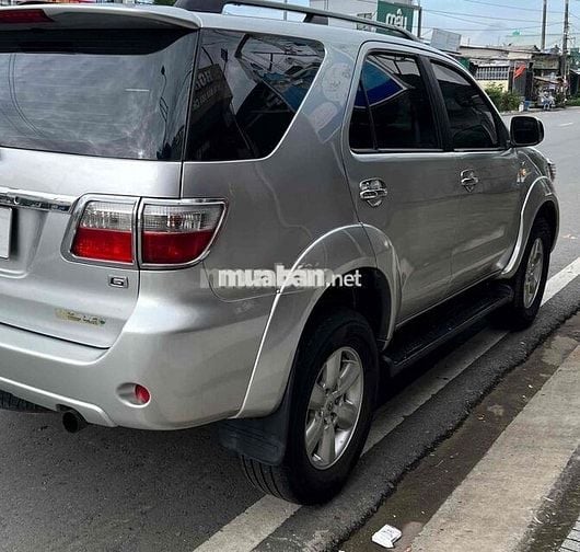 Toyota Fortuner 2009 dầu xe zin đẹp