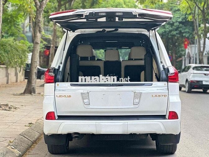 Lexus LX 2***0 km