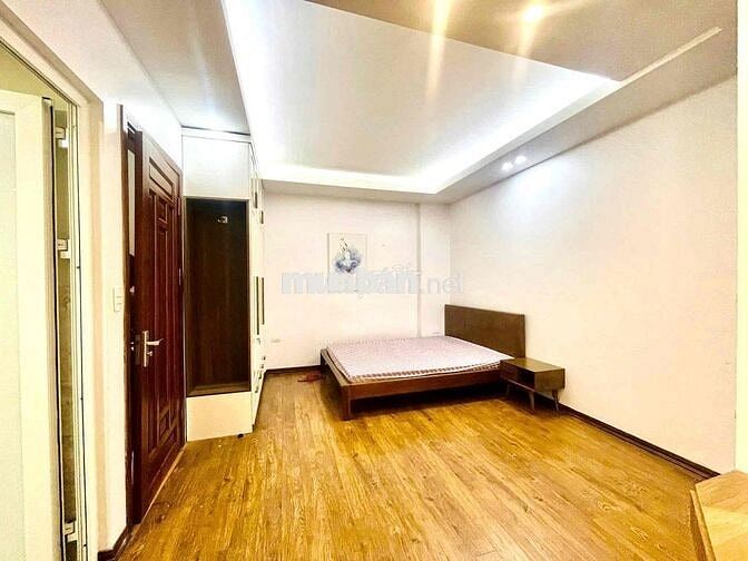 TRẦN DUY HƯNG-CẦU GIẤY-38M2-5 TẦNG-9,8 TỶ-50M RA Ô TÔ TRÁNH.