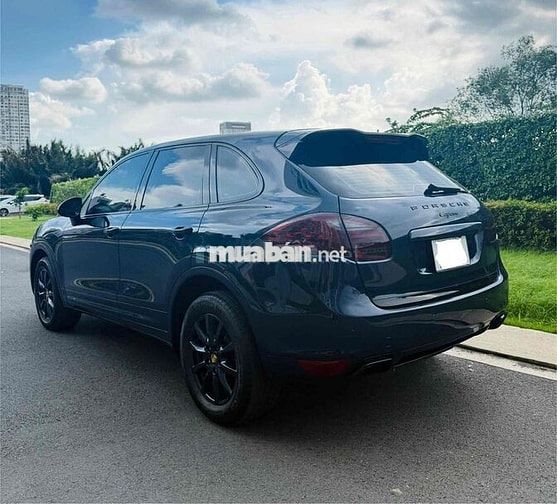Cần bán Porsche Cayenne 2011 - bảo hành 1 năm