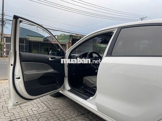 Kia Soluto 2023 1.4 AT Deluxe. Xe chất lướt.