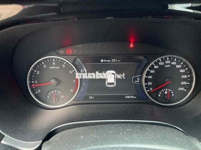 Kia Seltos 2021 Premium 1.4 AT - 50000 km