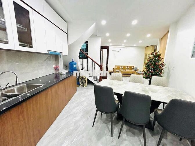 💥💥NHÀ RỘNG PHỐ NGUYỄN KHOÁI 44m2 *4 TẦNG *5 PHÒNG NGỦ GIÁ 6,08 TỶ