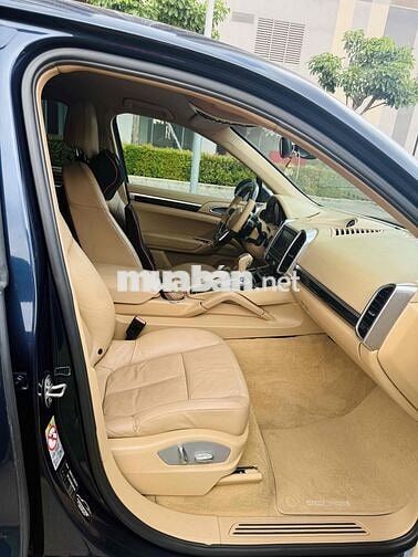 Cần bán Porsche Cayenne 2011 - bảo hành 1 năm
