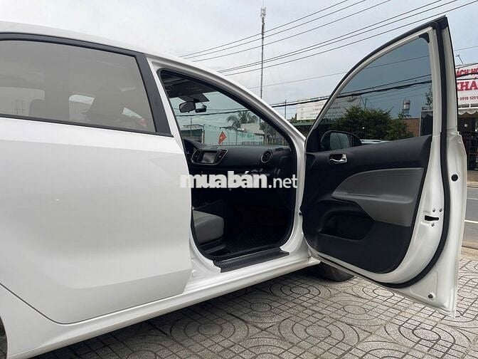Kia Soluto 2023 1.4 AT Deluxe. Xe chất lướt.