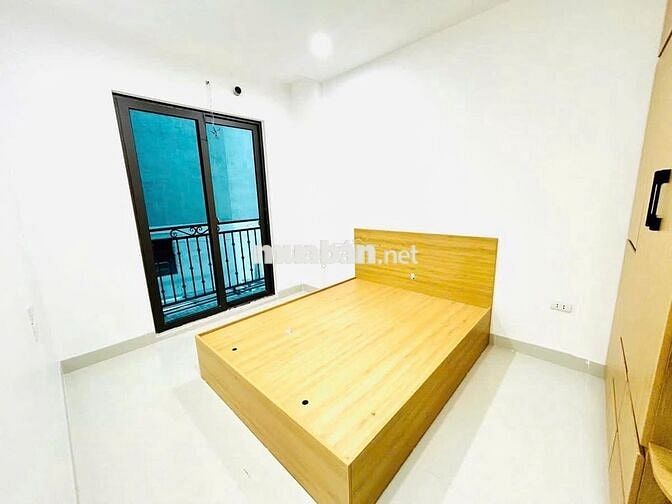 💥💥NHÀ RỘNG PHỐ NGUYỄN KHOÁI 44m2 *4 TẦNG *5 PHÒNG NGỦ GIÁ 6,08 TỶ