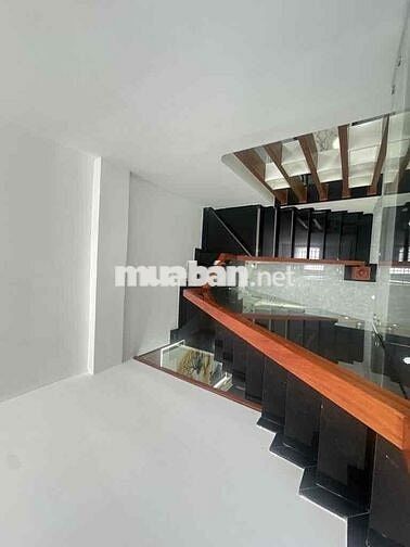 Bán Nhà Đẹp Ở Ngay - Sổ Riêng - Hẻm Ô Tô Tránh - 72m2 - Chỉ 5,76 Tỷ