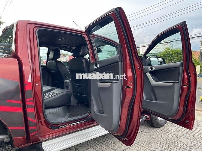 Mazda BT 50 2015 2.2L 4x4 MT - gầm máy chất