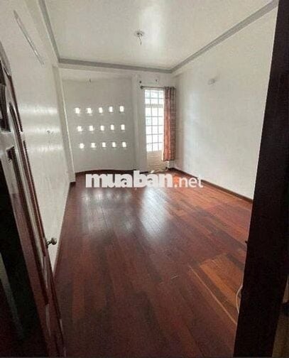 Mặt tiền 149 Ngô Quyền Q10 4x15m trệt 3L 28 triệu