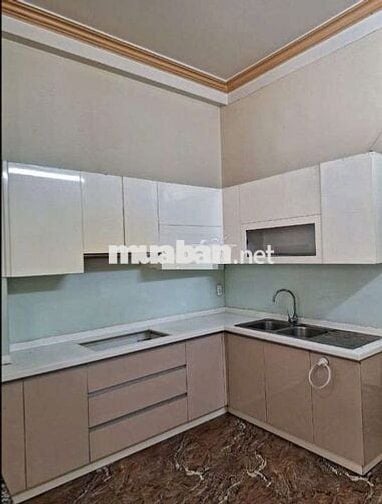 Mặt tiền 149 Ngô Quyền Q10 4x15m trệt 3L 28 triệu